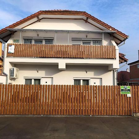 Jacint Apartman Bed and Breakfast Hajdúszoboszló Eksteriør billede