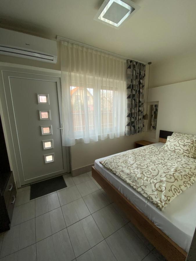 Jacint Apartman Bed and Breakfast Hajdúszoboszló Eksteriør billede
